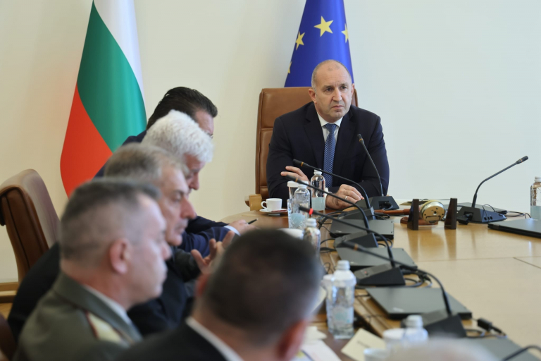Румен Радев: Атаката срещу два търговски кораба в българската икономическа зона е абсолютно недопустима